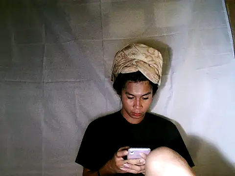 Snapshot of Asian_PrettyAle chatting on 11, 1, 2026 Asian PrettyAle online show from 11, 1, 2026