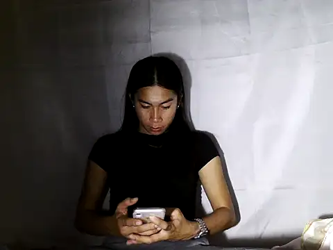 Snapshot of Asian_PrettyAle chatting on 4, 3, 2026 Asian PrettyAle online show from 4, 3, 2026