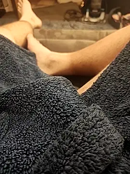 Snapshot of hubbyfun19 chatting on 25, 10, 2025 hubbyfun19 online show from 25, 10, 2025