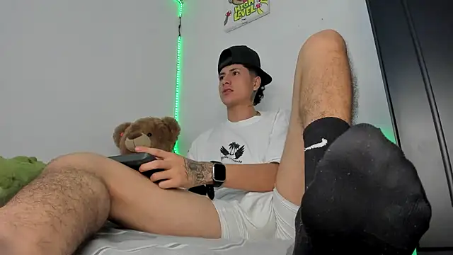 Mateo Escobar online show from 16, 12, 2025