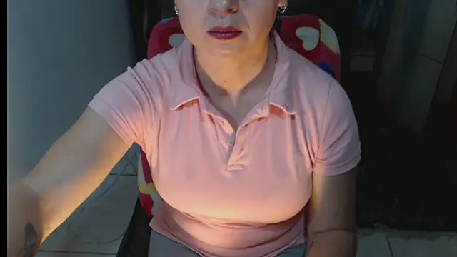 Milf Valeria online show from 16, 12, 2025