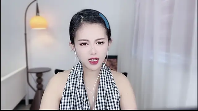 Snapshot of Musae7 chatting on 18, 11, 2025 Musae7 online show from 18, 11, 2025