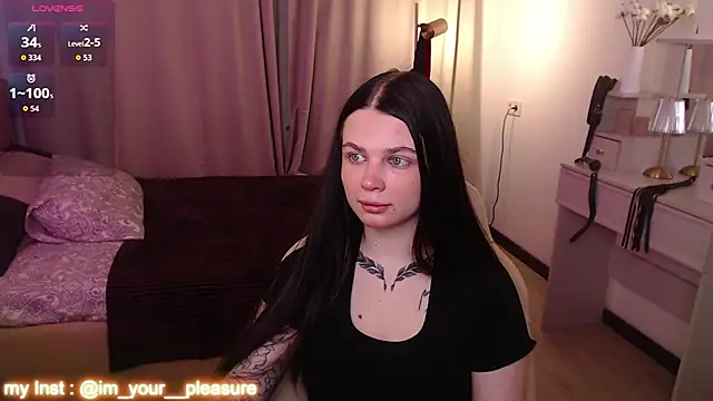 Snapshot of Michela_Fruet chatting on 23, 11, 2025 Michela Fruet online show from 23, 11, 2025