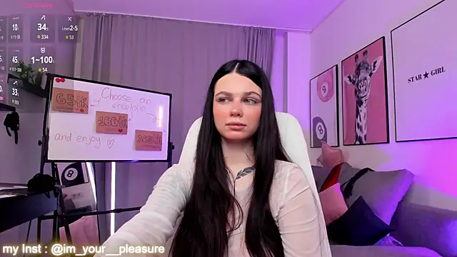 Snapshot of Michela_Fruet chatting on 2, 12, 2025 Michela Fruet online show from 2, 12, 2025