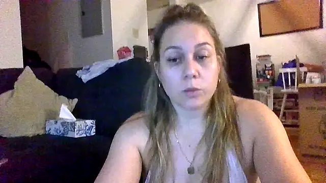 Snapshot of thedevinemama chatting on 29, 7, 2026 thedevinemama online show from 29, 7, 2026