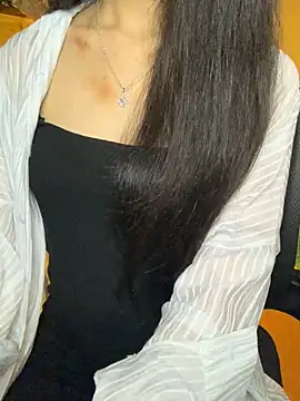 Snapshot of Nhinhi18 chatting on 20, 10, 2025 Nhinhi18 online show from 20, 10, 2025