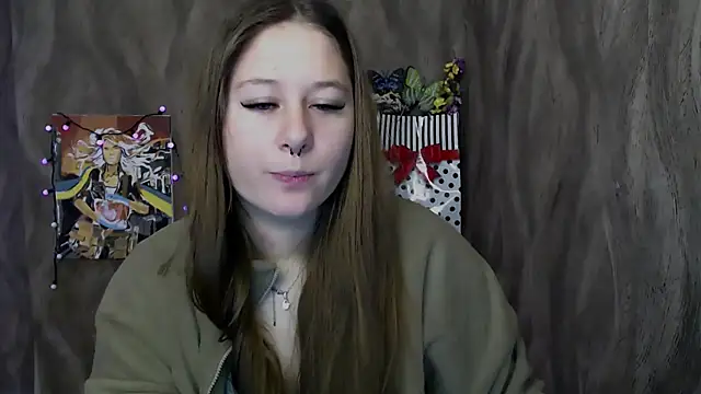 Snapshot of Linda_S_ chatting on 10, 10, 2025 Linda S online show from 10, 10, 2025