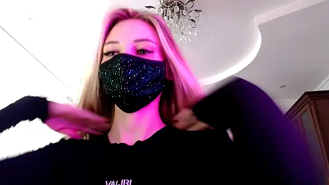Iris lave online show from 28, 7, 2026