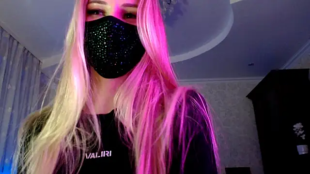 Iris lave online show from 28, 7, 2026