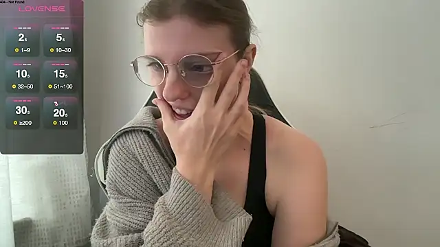 BustyKellyXXX online show from 9, 2, 2026