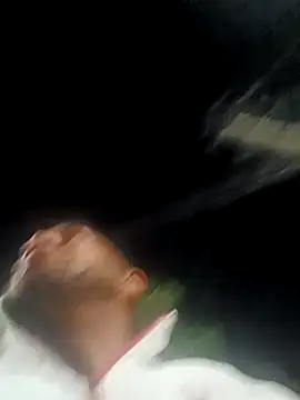 Snapshot of Frank0021 chatting on 22, 12, 2025 Frank0021 online show from 22, 12, 2025