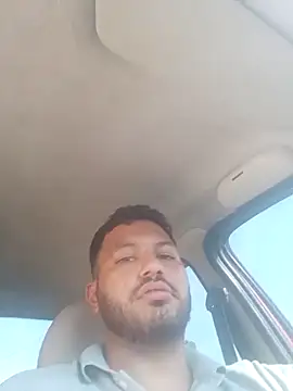 Snapshot of Frank0021 chatting on 29, 3, 2026 Frank0021 online show from 29, 3, 2026