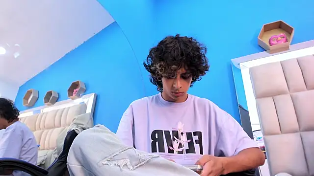 Ibratxandy online show from 12, 10, 2025