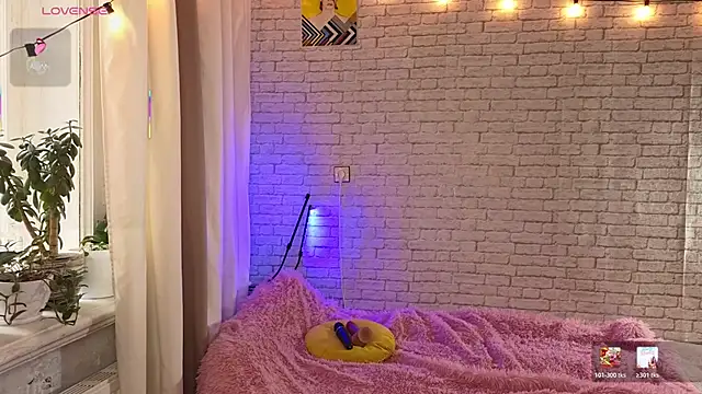 ReginaFoXXXy online show from 10, 2, 2026