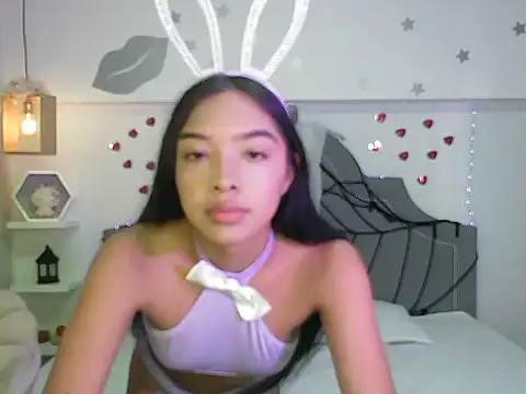 pocahontamoon online show from 31, 10, 2025