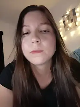Arianna Moss online show from 5, 8, 2026