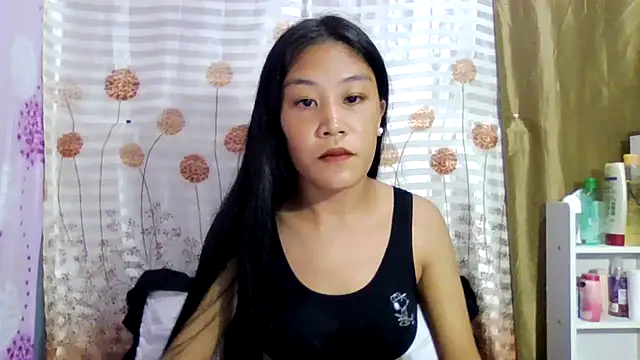 Snapshot of YourWildestDoll chatting on 15, 10, 2025 YourWildestDoll online show from 15, 10, 2025