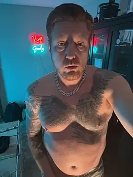 Snapshot of CloudyKingG chatting on 3, 3, 2026 CloudyKingG online show from 3, 3, 2026