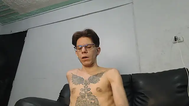 AlexandroRossi online show from 1, 11, 2025