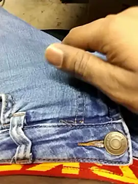 Snapshot of Ajayy01 chatting on 12, 11, 2025 Ajayy01 online show from 12, 11, 2025