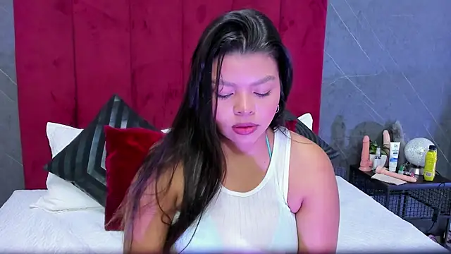 Snapshot of SiennaMonroe_ chatting on 22, 9, 2025 SiennaMonroe  online show from 22, 9, 2025