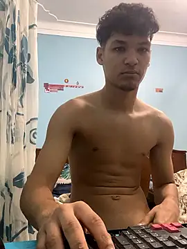 Snapshot of dermino12 chatting on 24, 10, 2025 dermino12 online show from 24, 10, 2025