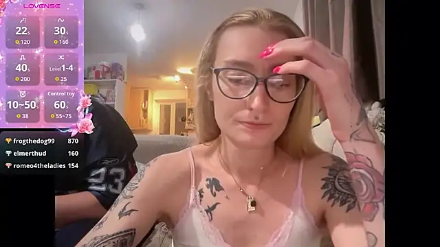 harleyblair online show from 23, 4, 2026