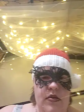 Snapshot of VeiledMuse chatting on 22, 12, 2025 VeiledMuse online show from 22, 12, 2025