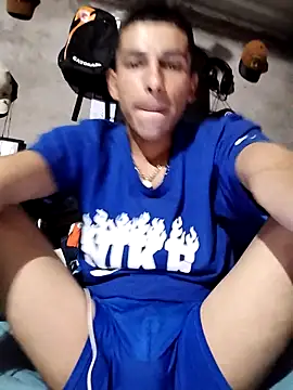 Snapshot of Tussi-amor chatting on 14, 9, 2025 Tussi-amor online show from 14, 9, 2025