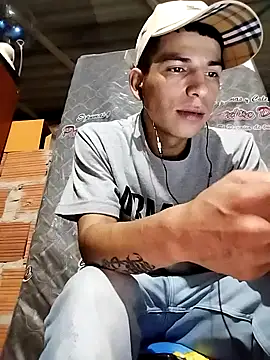 Snapshot of Tussi-amor chatting on 19, 9, 2025 Tussi-amor online show from 19, 9, 2025