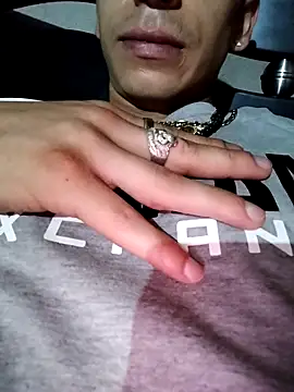 Snapshot of Tussi-amor chatting on 24, 9, 2025 Tussi-amor online show from 24, 9, 2025