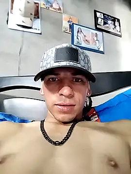 Snapshot of Tussi-amor chatting on 18, 10, 2025 Tussi-amor online show from 18, 10, 2025