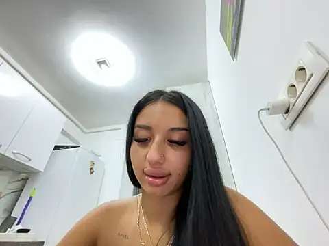 Snapshot of BlueEyes_BB chatting on 10, 9, 2025 BlueEyes BB online show from 10, 9, 2025