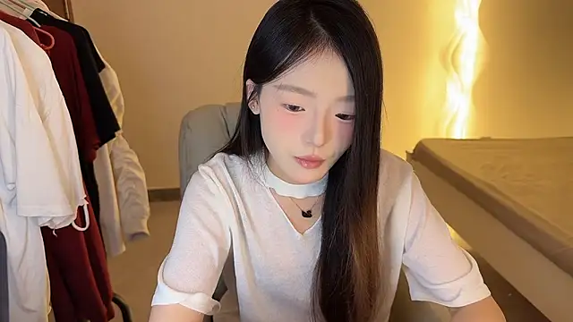 Snapshot of Robin-o3 chatting on 15, 10, 2025 Robin-o3 online show from 15, 10, 2025