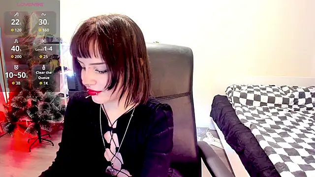 LiyaLuna online show from 15, 12, 2025