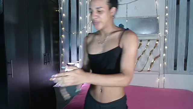 Snapshot of julieta_sweet_ chatting on 20, 9, 2025 julieta sweet online show from 20, 9, 2025