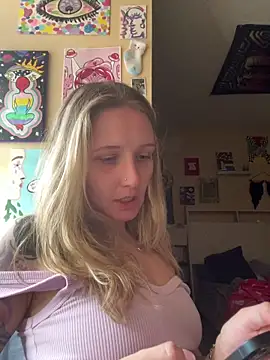 Snapshot of AutumnTides chatting on 10, 9, 2025 AutumnTides online show from 10, 9, 2025