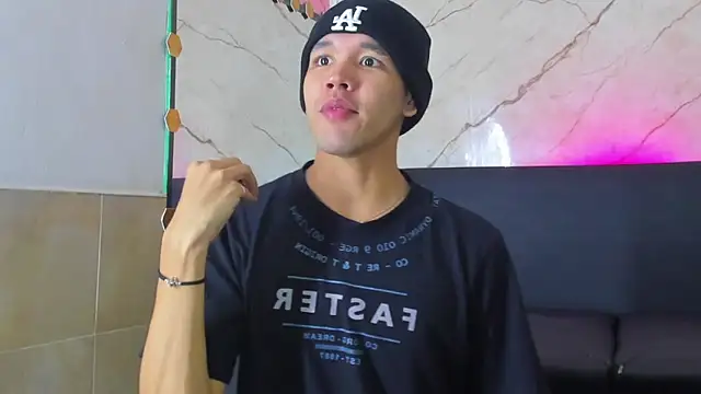 Snapshot of jeremytonner chatting on 30, 9, 2025 jeremytonner online show from 30, 9, 2025