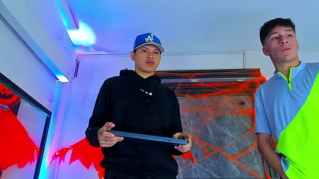 Snapshot of jeremytonner chatting on 31, 10, 2025 jeremytonner online show from 31, 10, 2025