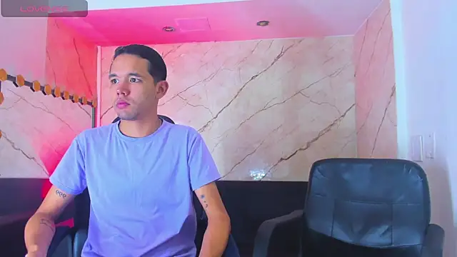 Snapshot of jeremytonner chatting on 18, 11, 2025 jeremytonner online show from 18, 11, 2025