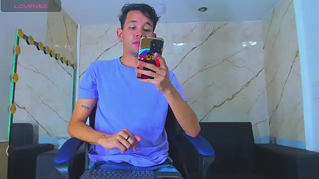 Snapshot of jeremytonner chatting on 21, 11, 2025 jeremytonner online show from 21, 11, 2025