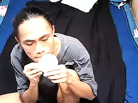 Snapshot of xxhottinybabe chatting on 6, 8, 2026 xxhottinybabe online show from 6, 8, 2026