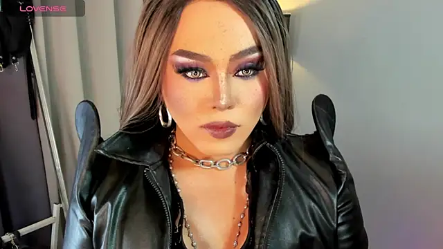 Snapshot of MagnaCumLoader17 chatting on 10, 9, 2025 MagnaCumLoader17 online show from 10, 9, 2025