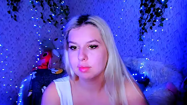 ChloeRicc online show from 11, 11, 2025