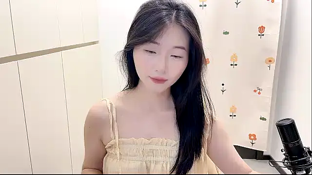 Rosalind xixi online show from 11, 9, 2025