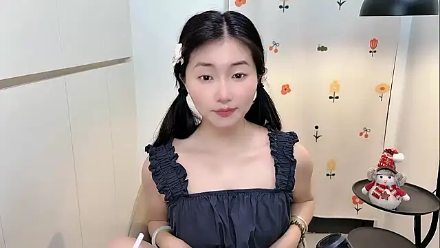 Rosalind xixi online show from 28, 4, 2026
