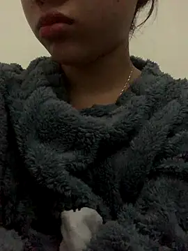 Nguyenha11 online show from 4, 11, 2025