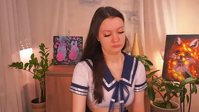 Snapshot of EvaDowe chatting on 13, 10, 2025 EvaDowe online show from 13, 10, 2025