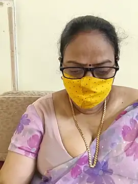 Snapshot of heera-rani chatting on 24, 6, 2026 heera-rani online show from 24, 6, 2026