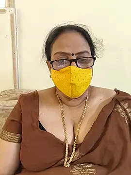 Snapshot of heera-rani chatting on 5, 7, 2026 heera-rani online show from 5, 7, 2026